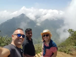 driver-in-sri-lanka-tours