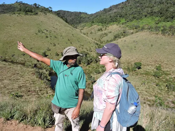 driver-in-sri-lanka-tours-horton-plains